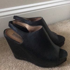 Steve Madden peep toe wedges